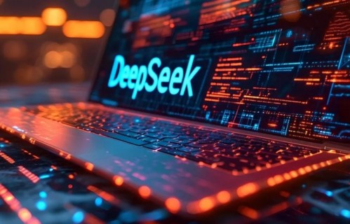 DeepSeek，连放重磅消息