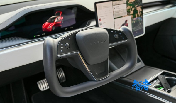 特斯拉robotaxi_副本.jpg