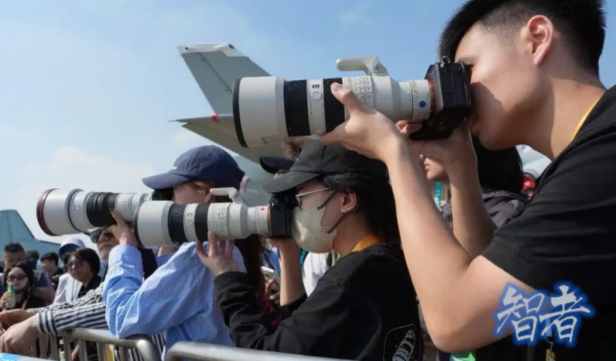 小红书 和 B站  的网红们，阻止了 手机 对 相机 的侵蚀-第1张图片.jpg