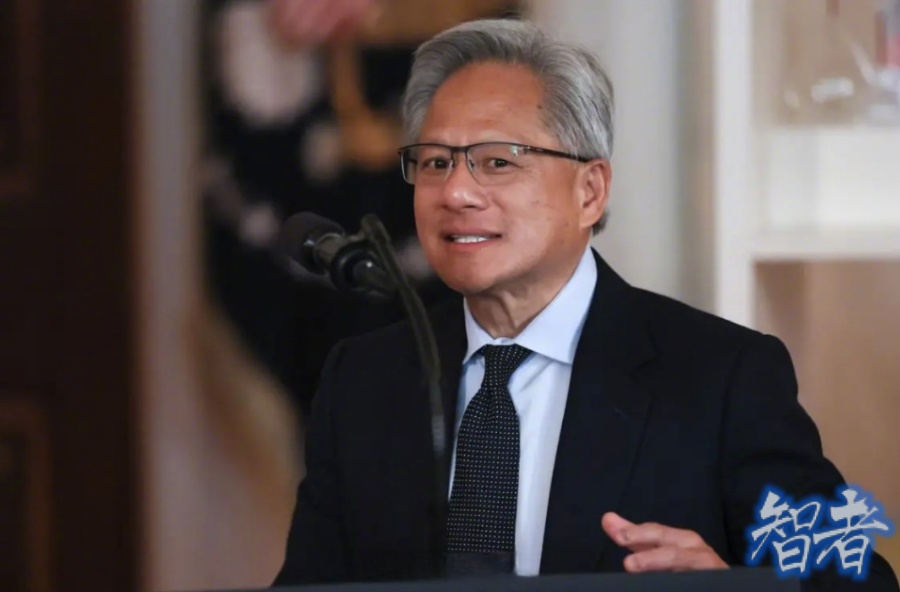 黄仁勋：关于投资OpenAI、AI泡沫、ASIC的竞争....jpg