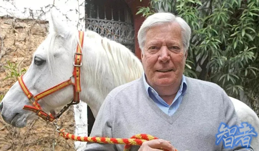 爱马仕 继承人被“男管家”掏空：一场持续25年的“杀熟”骗局.jpg